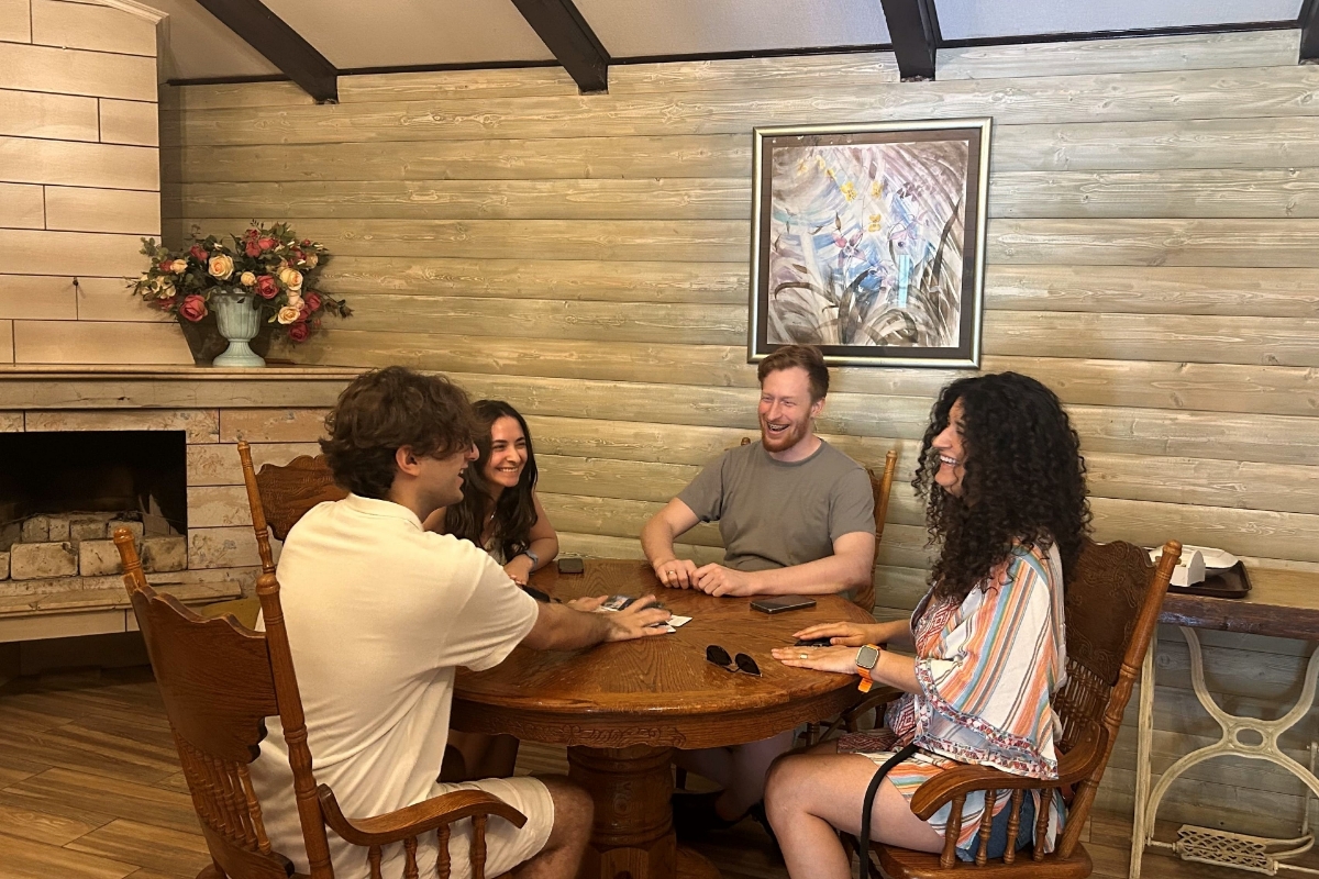 Picture of Relax at the rancho with Friends