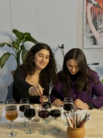 Picture of The art of painting with wine for group