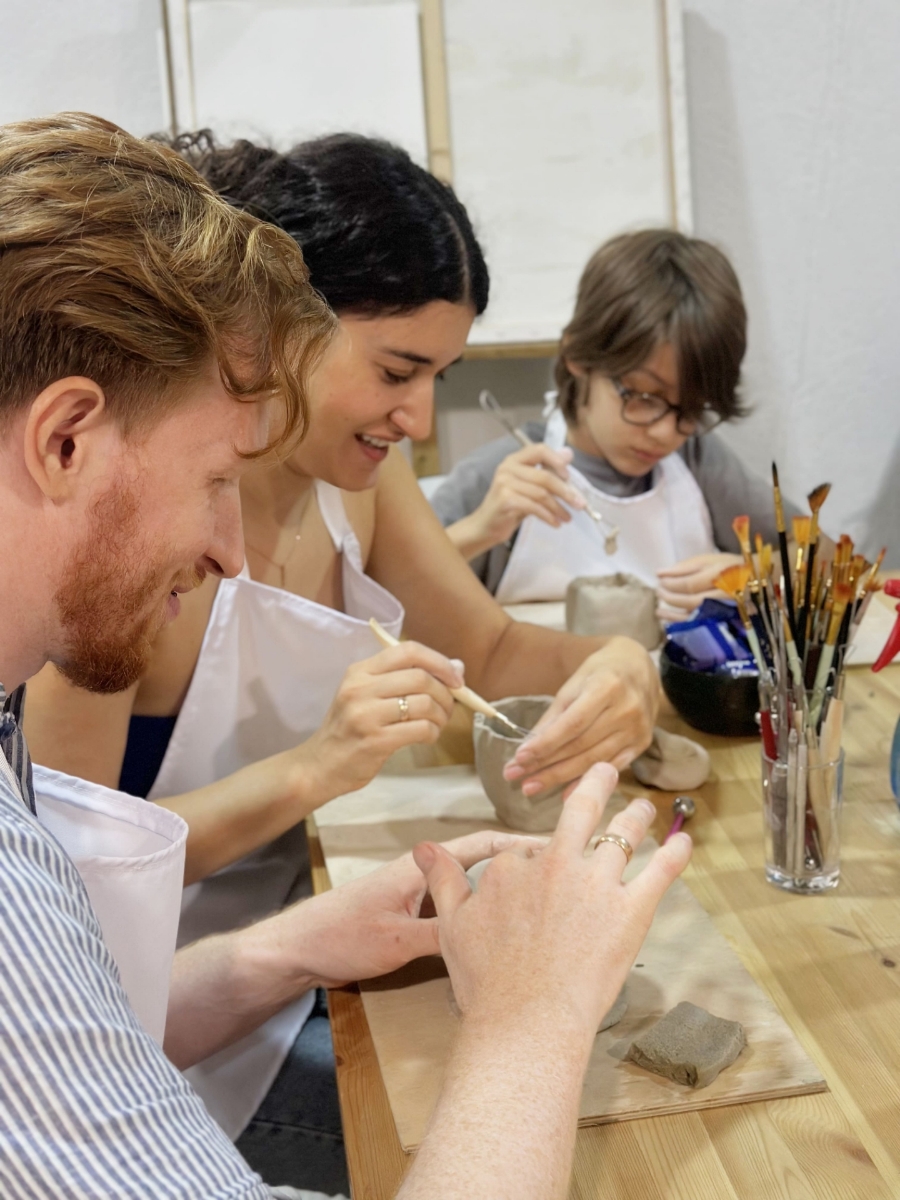 Picture of Pottery master class for group or family